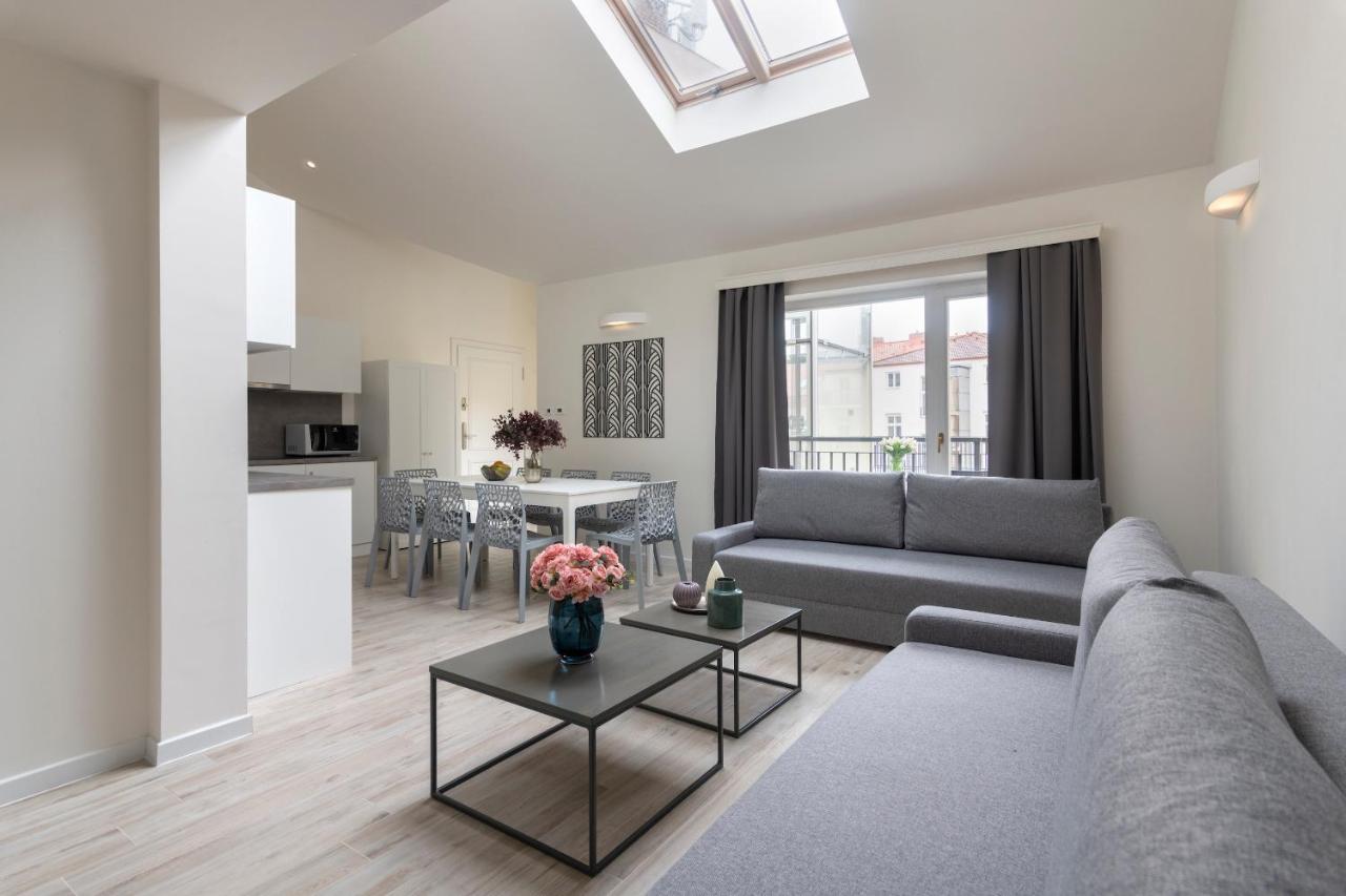 Kinsky Garden Apartments And Suites By Dwellfort Prag Exteriör bild