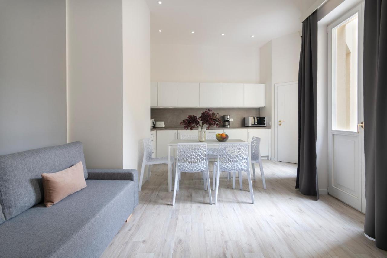 Kinsky Garden Apartments And Suites By Dwellfort Prag Exteriör bild