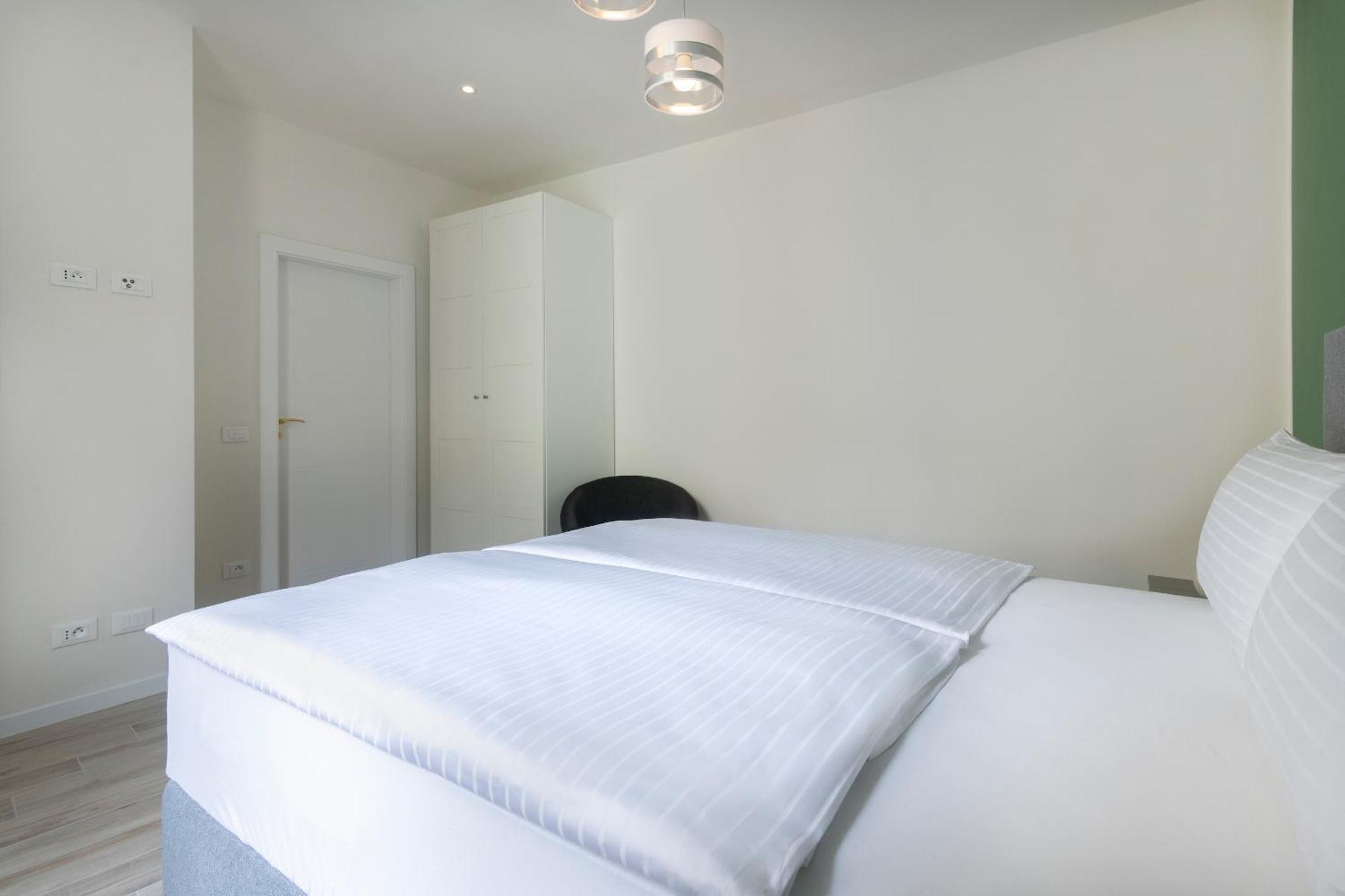 Kinsky Garden Apartments And Suites By Dwellfort Prag Rum bild