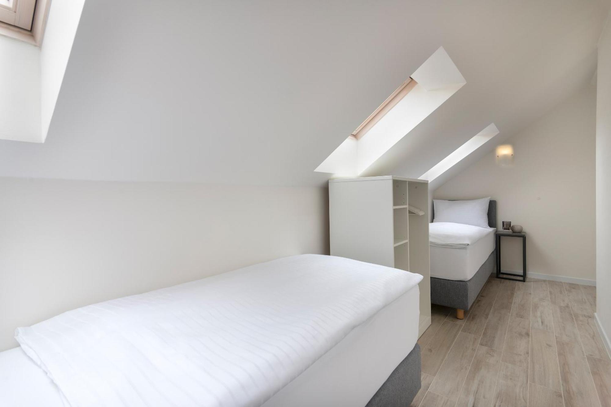 Kinsky Garden Apartments And Suites By Dwellfort Prag Rum bild