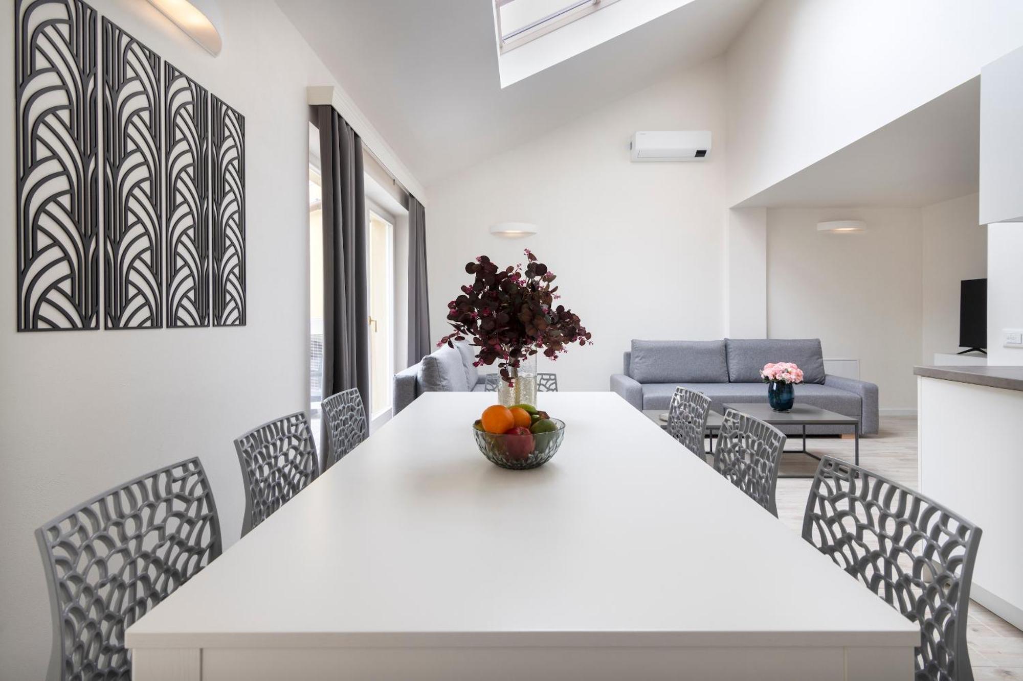 Kinsky Garden Apartments And Suites By Dwellfort Prag Exteriör bild